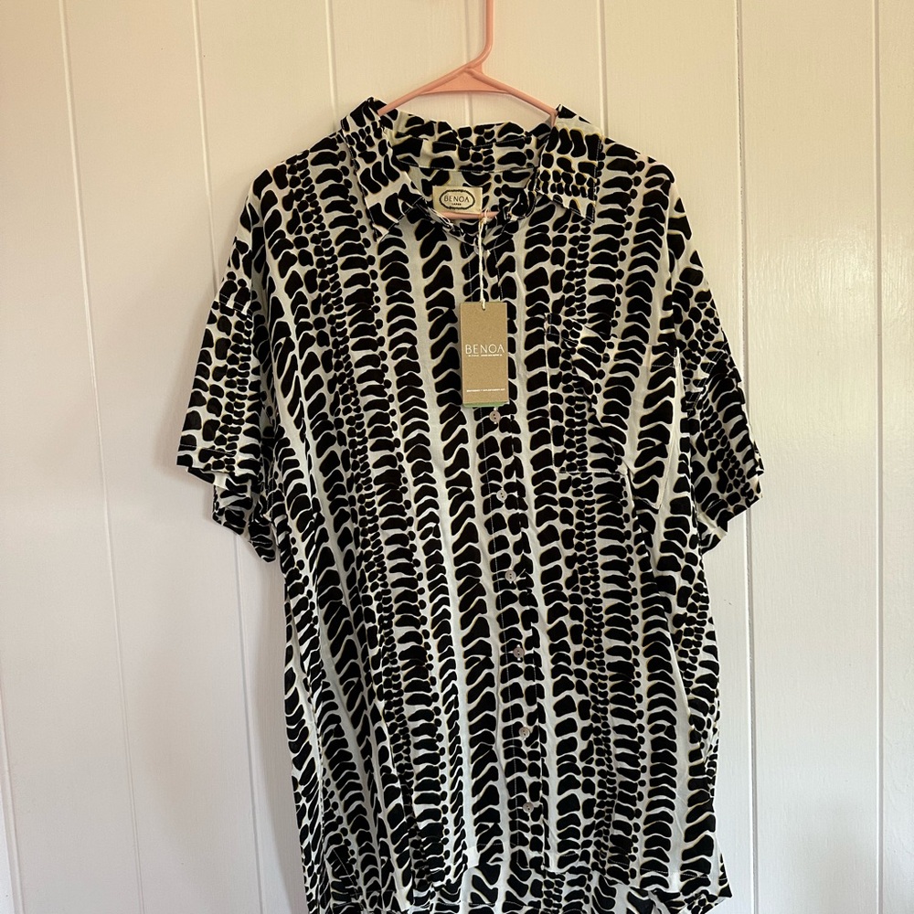 Benoa Swim Aloha Shirt Hebrew cone size Large Brand new with tags